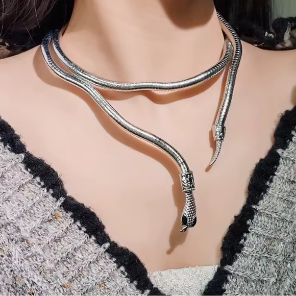 Serpenti silver Magic Snake Cool Bendy Multilayer Necklace - Picture 6 of 15